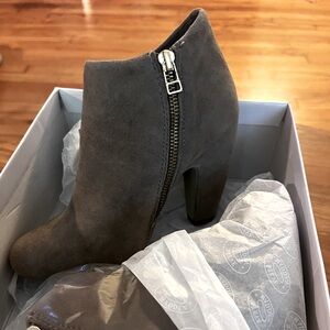 New Steve Madden Suede Booties, Womens size 5